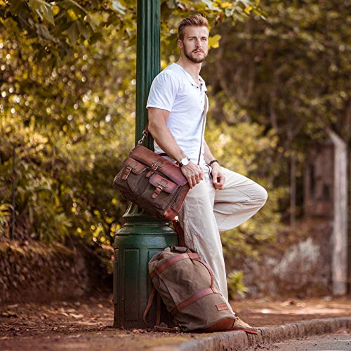 Sacoche cartable DRAKENSBERG avec compartiment laptop idéal pour prof de lycée en cuir cognac et toile verte avec fermoirs tuckou pour les voyages stylés.